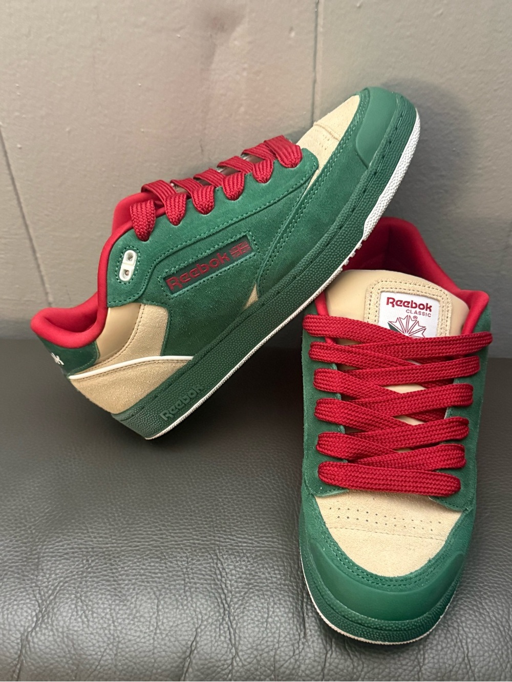 Reebok Classic Low Sneakers - Green, Red, Cream - Picture 3 of 7